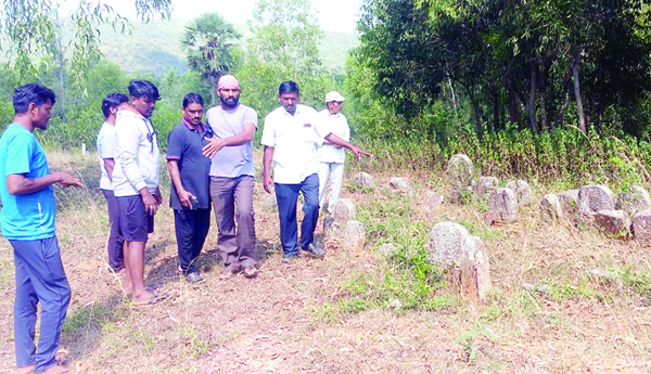  గొల్లగుంట ముస్లిం శ్మశానవాటిక స్థలాన్ని రక్షించాలి